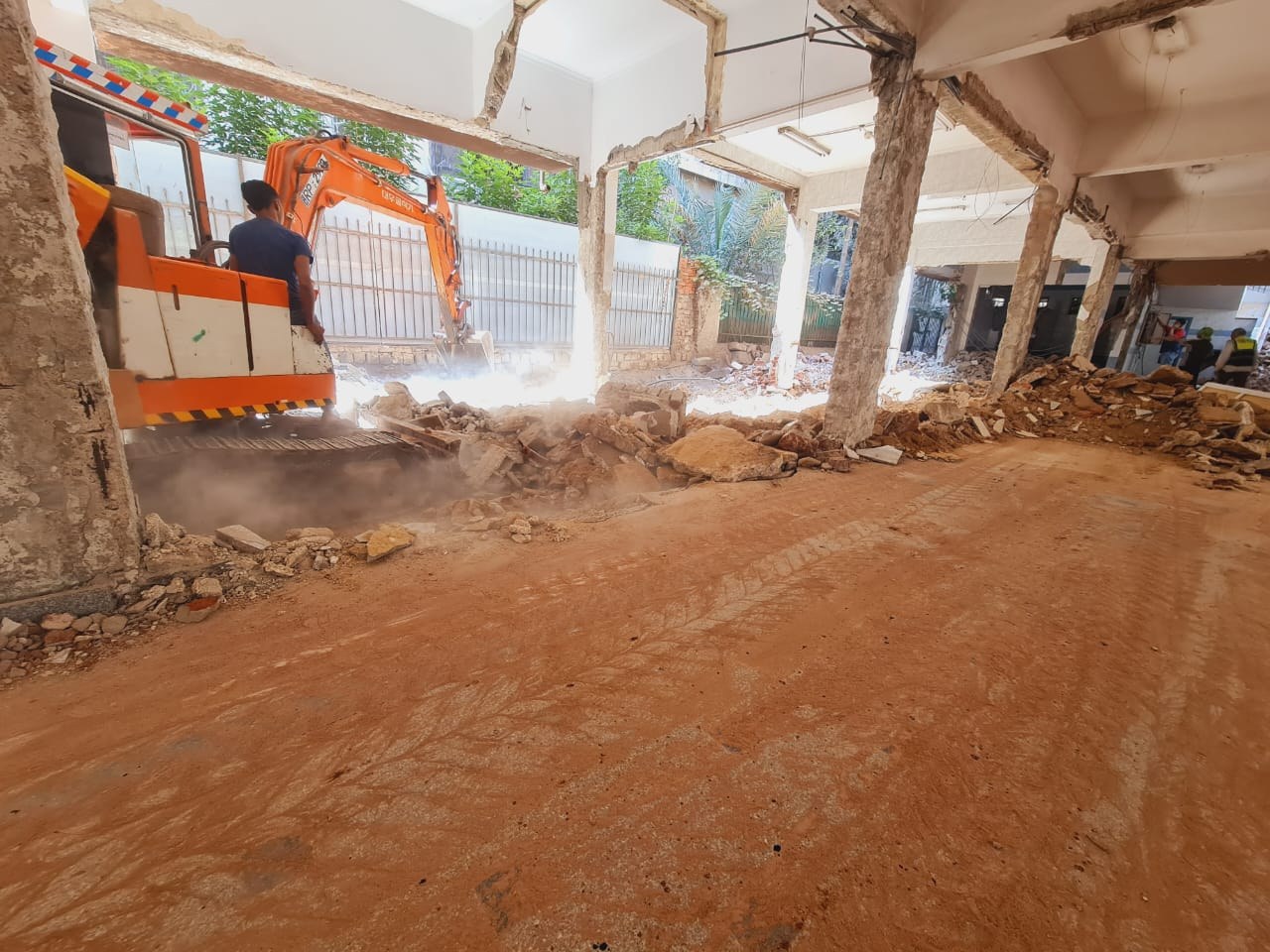 Mechanical demolition & debris removal